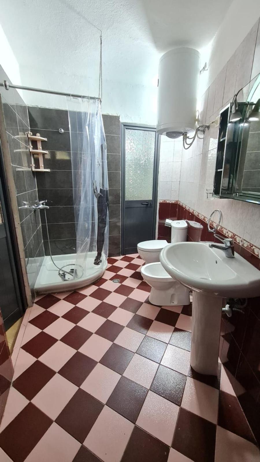 Calmly, Spacious Apartment Next To Usa Embassy Tirana Exterior photo