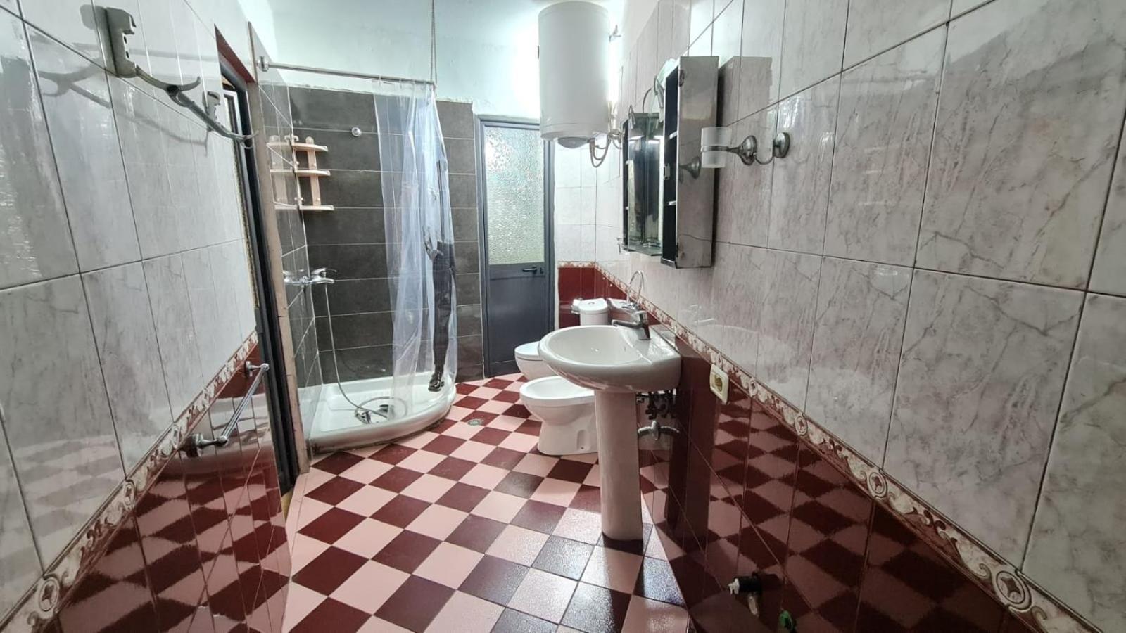 Calmly, Spacious Apartment Next To Usa Embassy Tirana Exterior photo