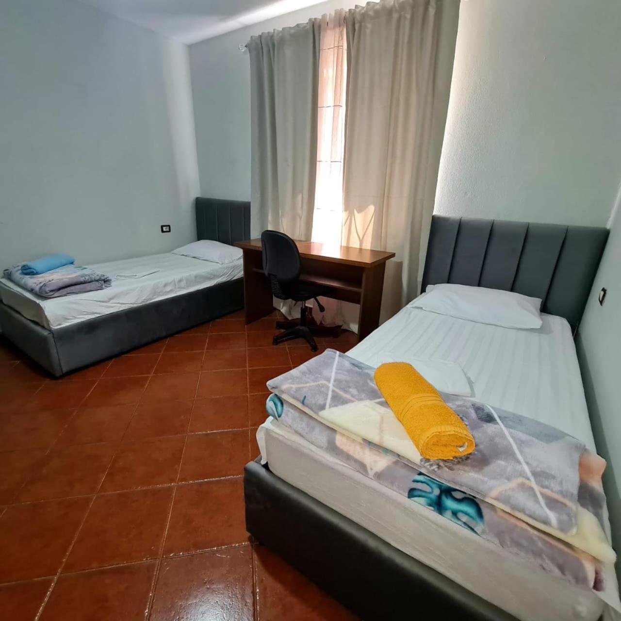 Calmly, Spacious Apartment Next To Usa Embassy Tirana Exterior photo